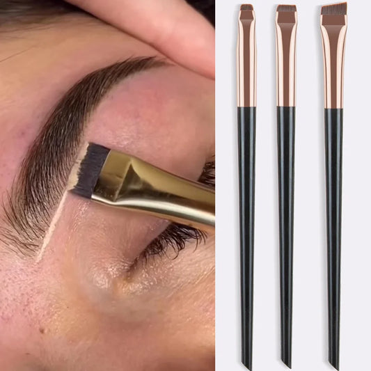 Präzision, die den Unterschied macht – Das 3-teilige Karsyngirl Eyeliner & Brow Brush Set