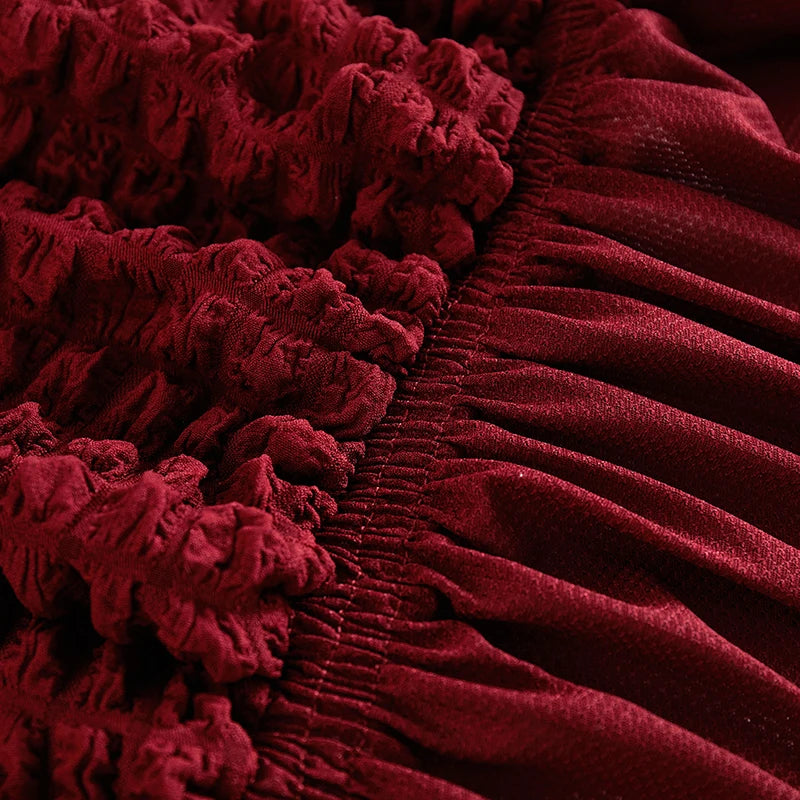 „Dunkelheit, die gut tut“ – Der hochelastische Sofabezug mit Luftpolstergitter